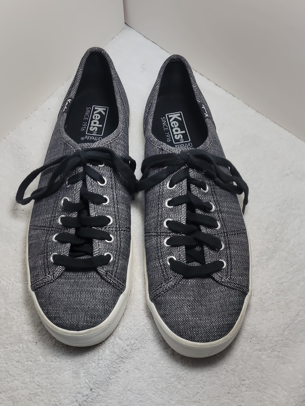 Keds Womens Black & Gray Low-Top Canvas Sneakers Size 11 EUC. 317